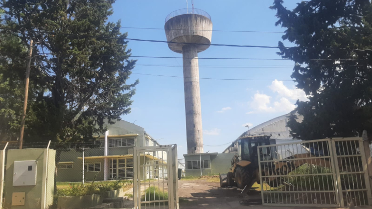 Un tanque de agua para Bajada Grande