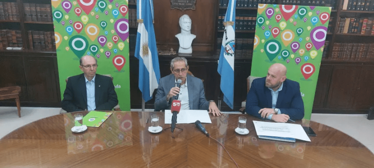 Anunciaron el aumento salarial para estatales de Corrientes