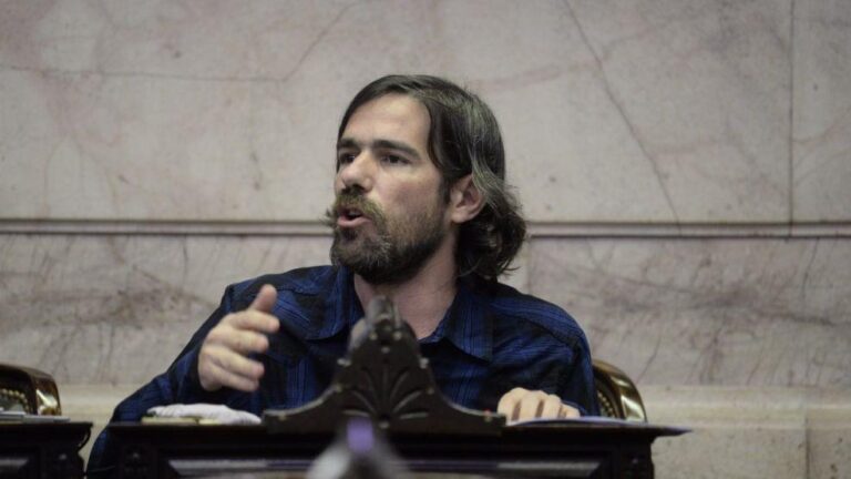 Nicolás del Caño: «Mientras reprimían afuera, adentro del congreso patoteaban a diputados»