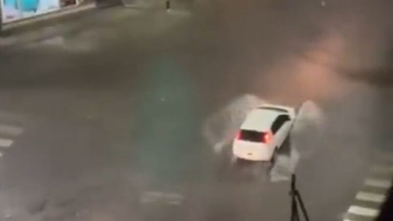 Preocupación en Bahía Blanca: la ciudad se inunda nuevamente tras fuertes tormentas