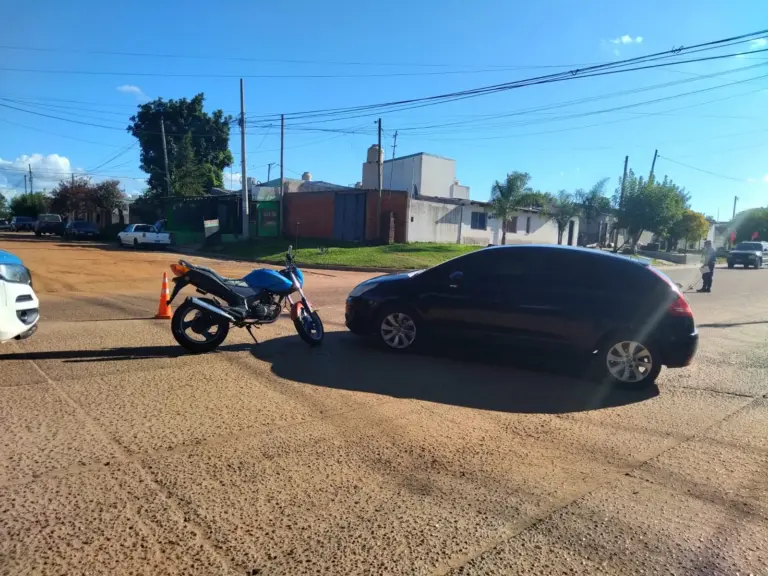 Un motociclista fue trasladado al Masvernat tras el choque con un auto en Laprida y Lieberman