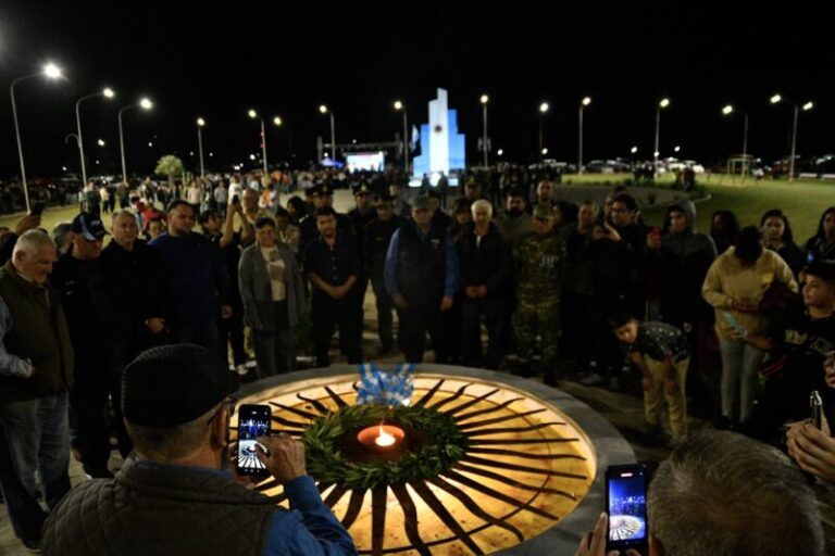 Saladas: emotivo homenaje a los héroes de Malvinas