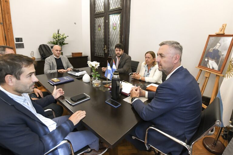 Hein reunió a dos ministros del Poder Ejecutivo para delinear una agenda común