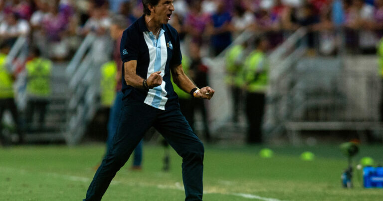 Gustavo Costas y otro título nobiliario: de prócer de Racing a ciudadano ilustre de Avellaneda