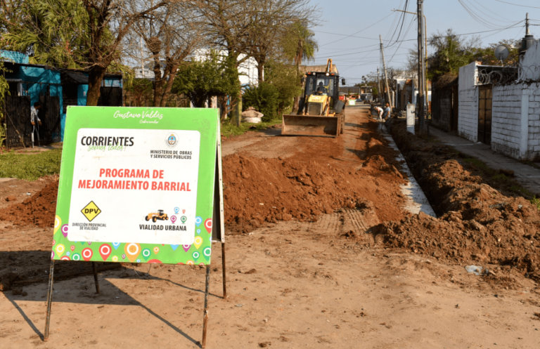 11 cuadras más: la Provincia comenzó una nueva etapa de cordón cuneta en el barrio Ongay