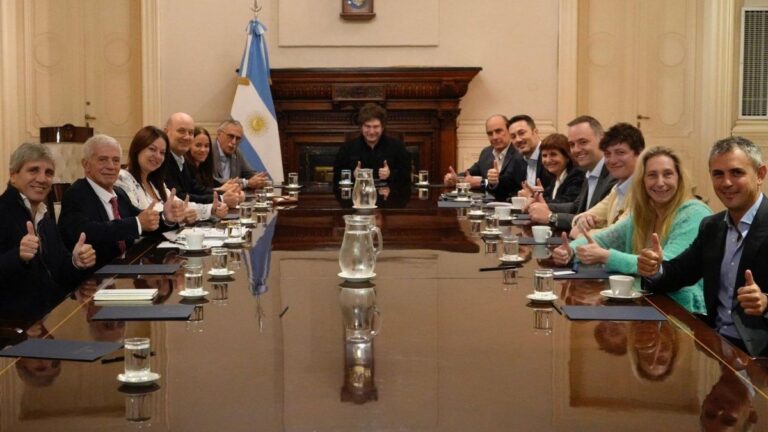 Javier Milei encabezó una reunión de Gabinete en medio del paro de la CGT