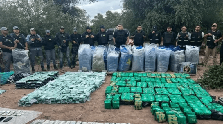 Detuvieron a una correntina con casi mil kilos de hojas de coca
