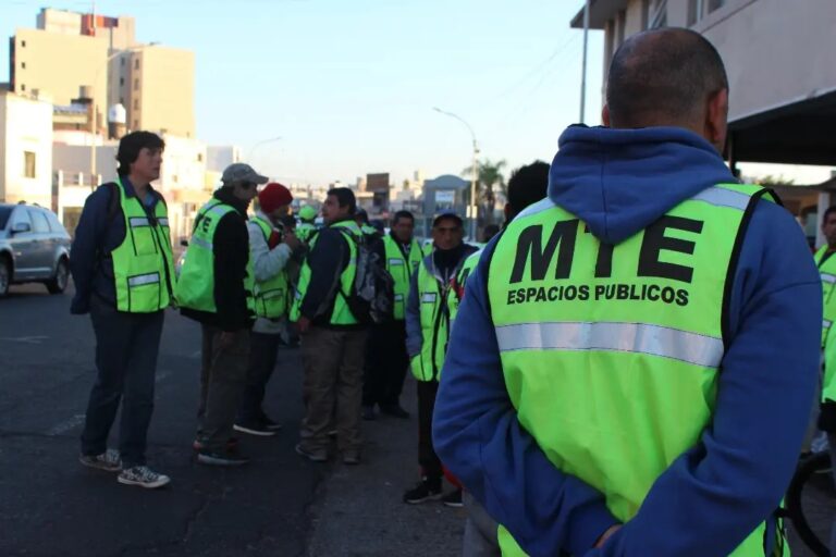 Los tarjeteros insisten con cambios