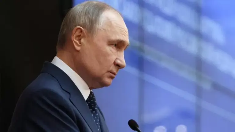 PUTIN OFRECE DOS DIAS DE TREGUA ENTRE EL 8 Y EL 10 DE MAYO. TRUMP QUIERE TREGUA INMEDIATA.