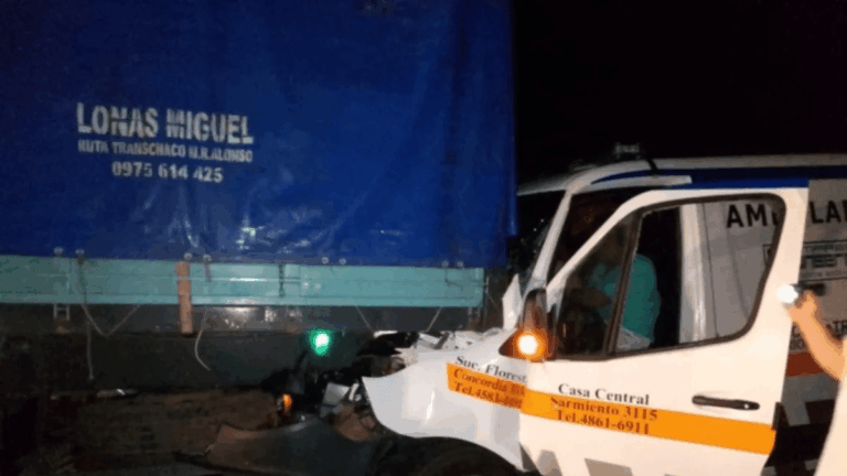 Goya: Un camión y una ambulancia chocaron: una persona murió