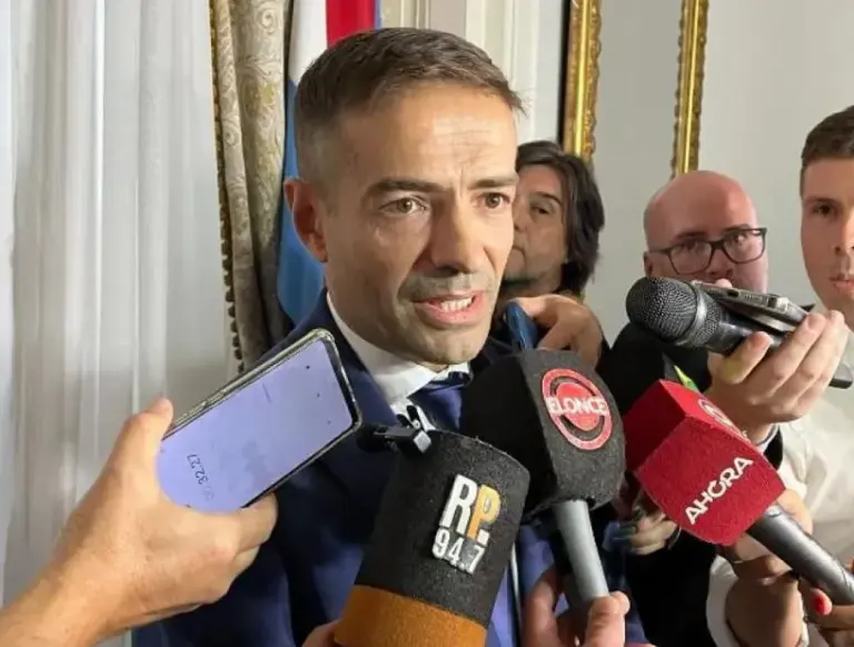 El Ministro de Salud calificó como innovador al proyecto que busca disolver el Iosper