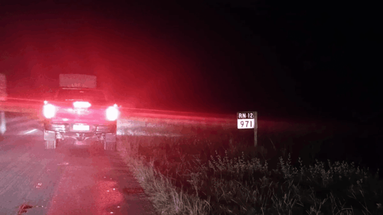 Murió un joven tras un choque triple sobre la Ruta 12