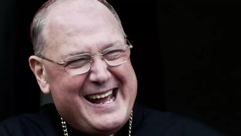 Cardenal Dolan: «Trump vestido de Papa? Causó una mala impresión»