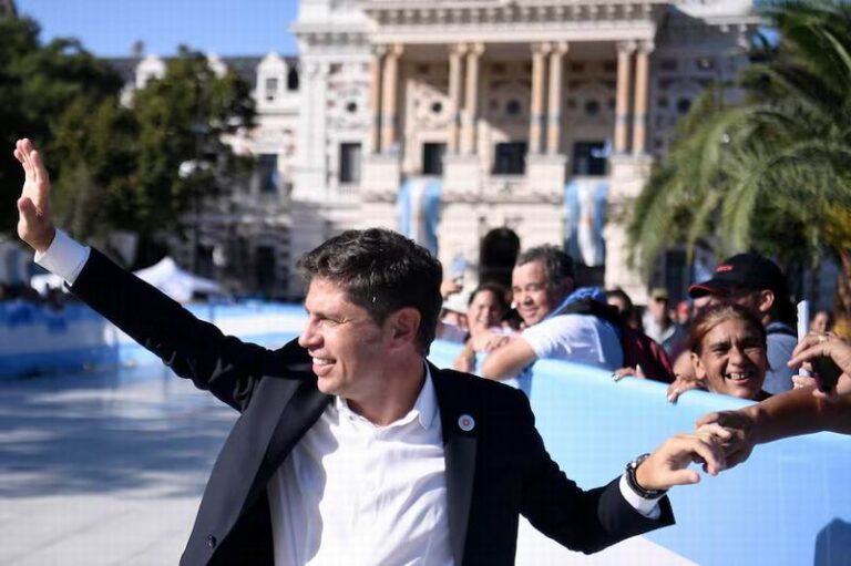 Kicillof se le planta a Cristina