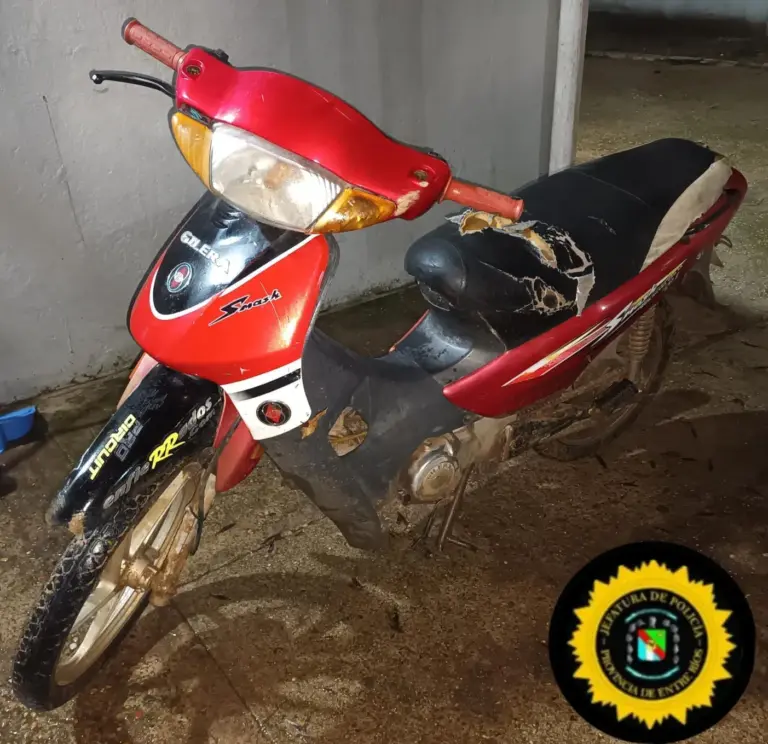 RECALCITRANTE «TOQUETE»: TENIA PEDIDO DE CAPTURA Y SE ROBO UNA MOTO.