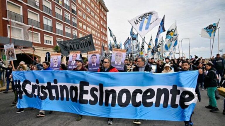 Se ratificó la movilización en apoyo a Cristina Kirchner: se realizará un acto en Plaza de Mayo