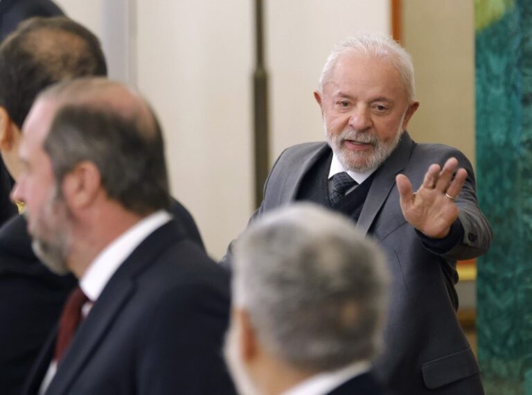 Lula desafía a Milei y evalúa visitar a Cristina en julio