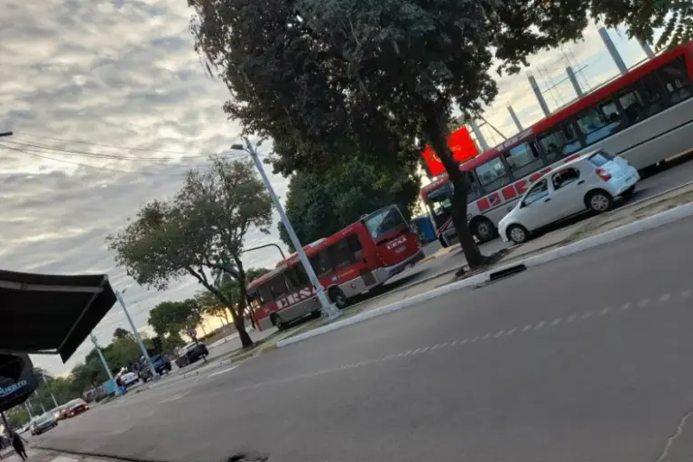Corrientes: se levantó el paro de colectivos y las unidades retoman el servicio