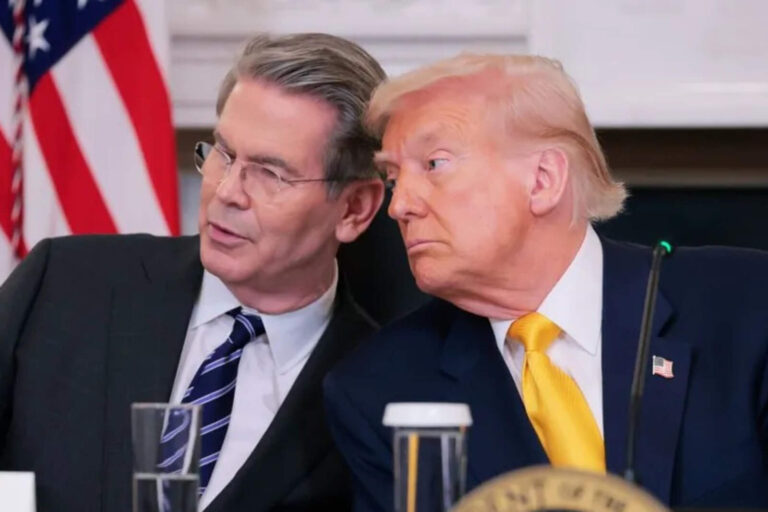 Estados Unidos registró un enorme superávit presupuestario  en junio