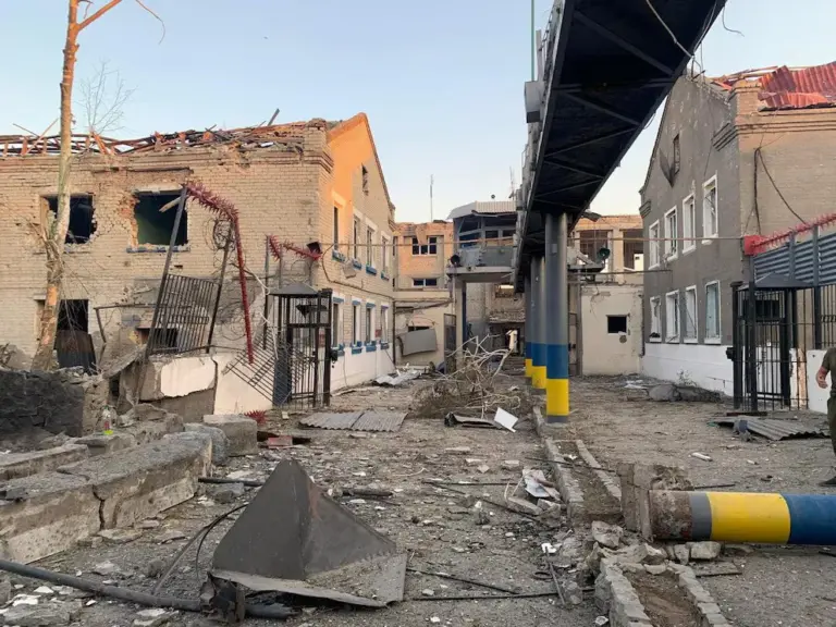 Rusia bombardeó una prisión y atacó zonas civiles en el sureste de Ucrania: hay al menos 20 muertos y 40 heridos