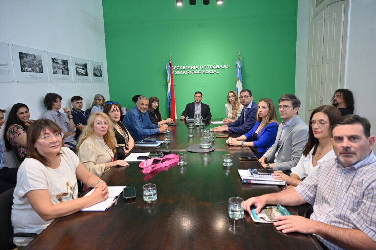 Paritaria: el Gobierno propuso mantener el pago de la suma fija a activos y pasivos