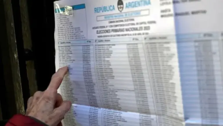 En un día peronista el diablo puede meter la cola por los 666 lugares de votación.