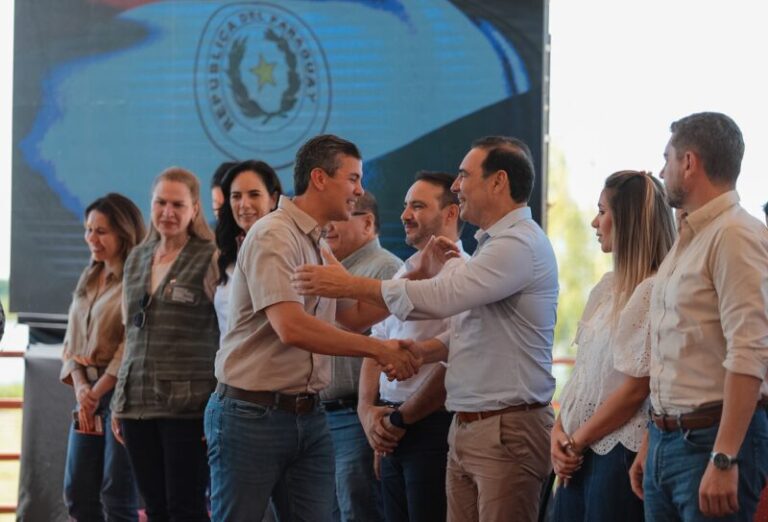 Valdés y Peña desarrollaron una agenda de trabajo en Paraguay