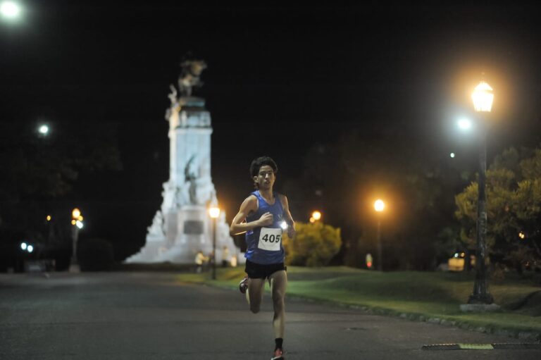 Inscriben a carrera noctura Ciudad de Paraná