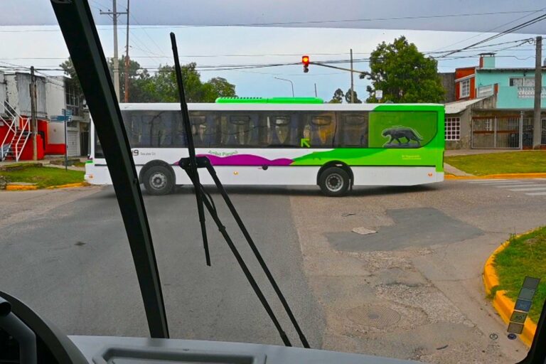 Cambian recorridos las líneas urbanas en Paraná